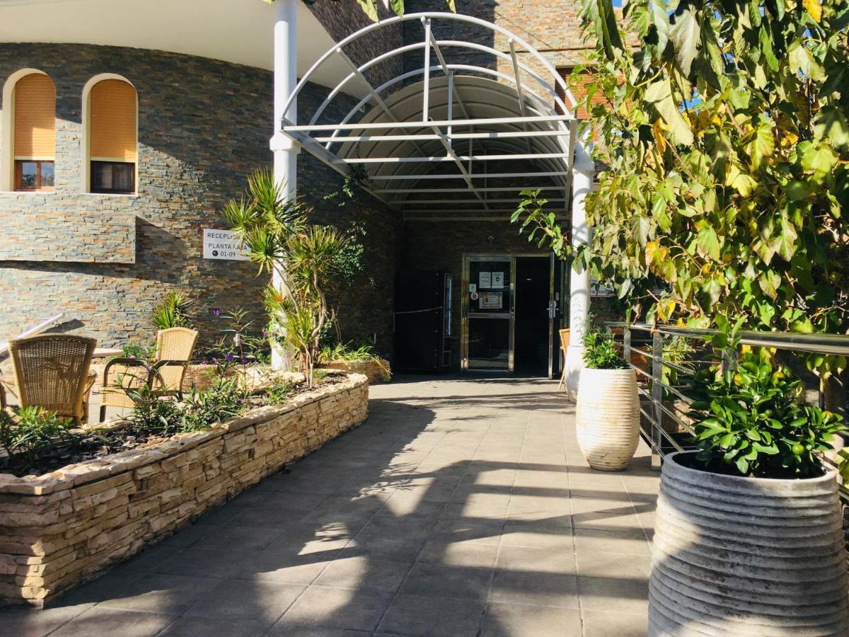 Hostal Mont Royal Alicante Exterior foto