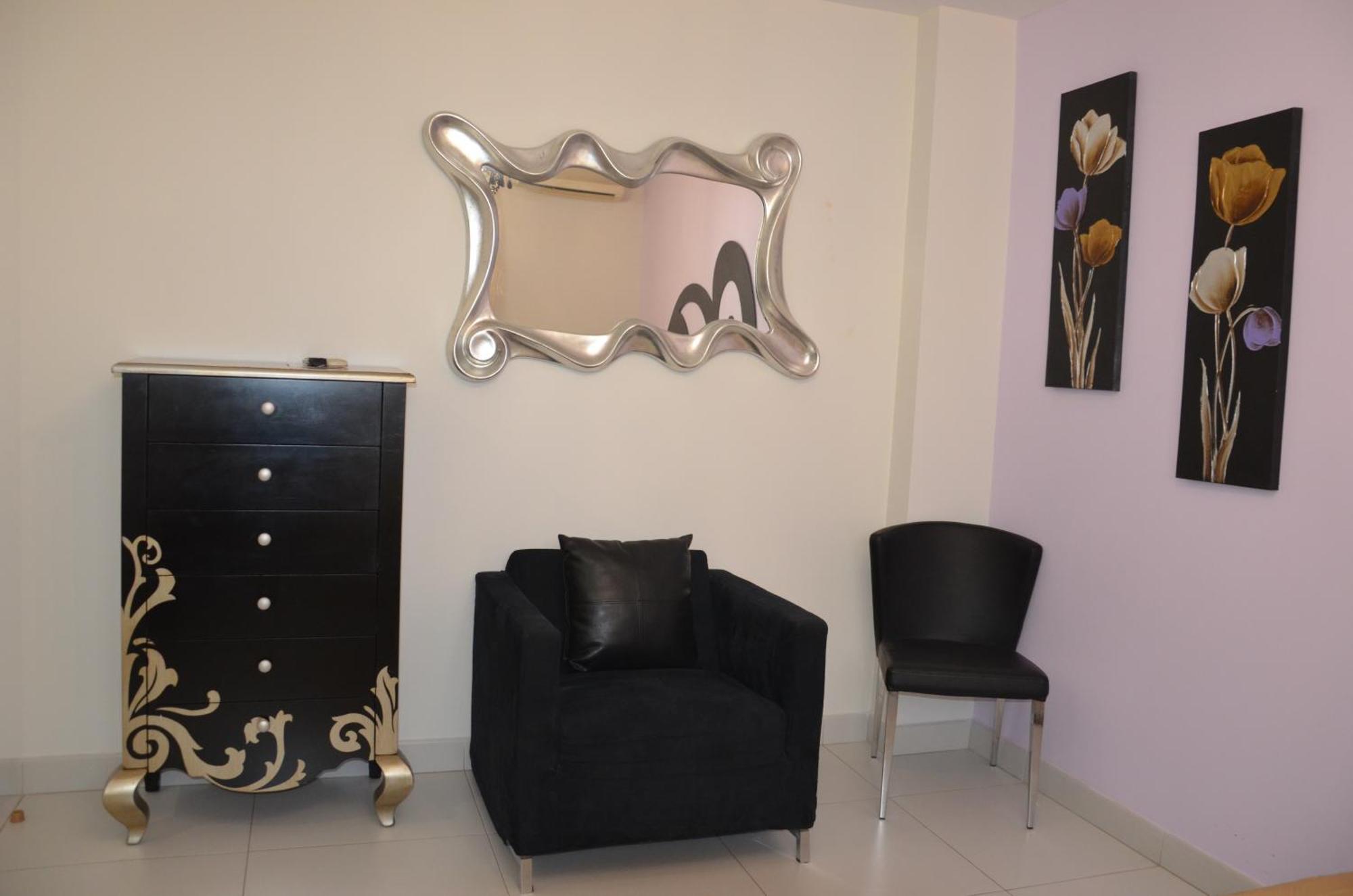 Hostal Mont Royal Alicante Exterior foto