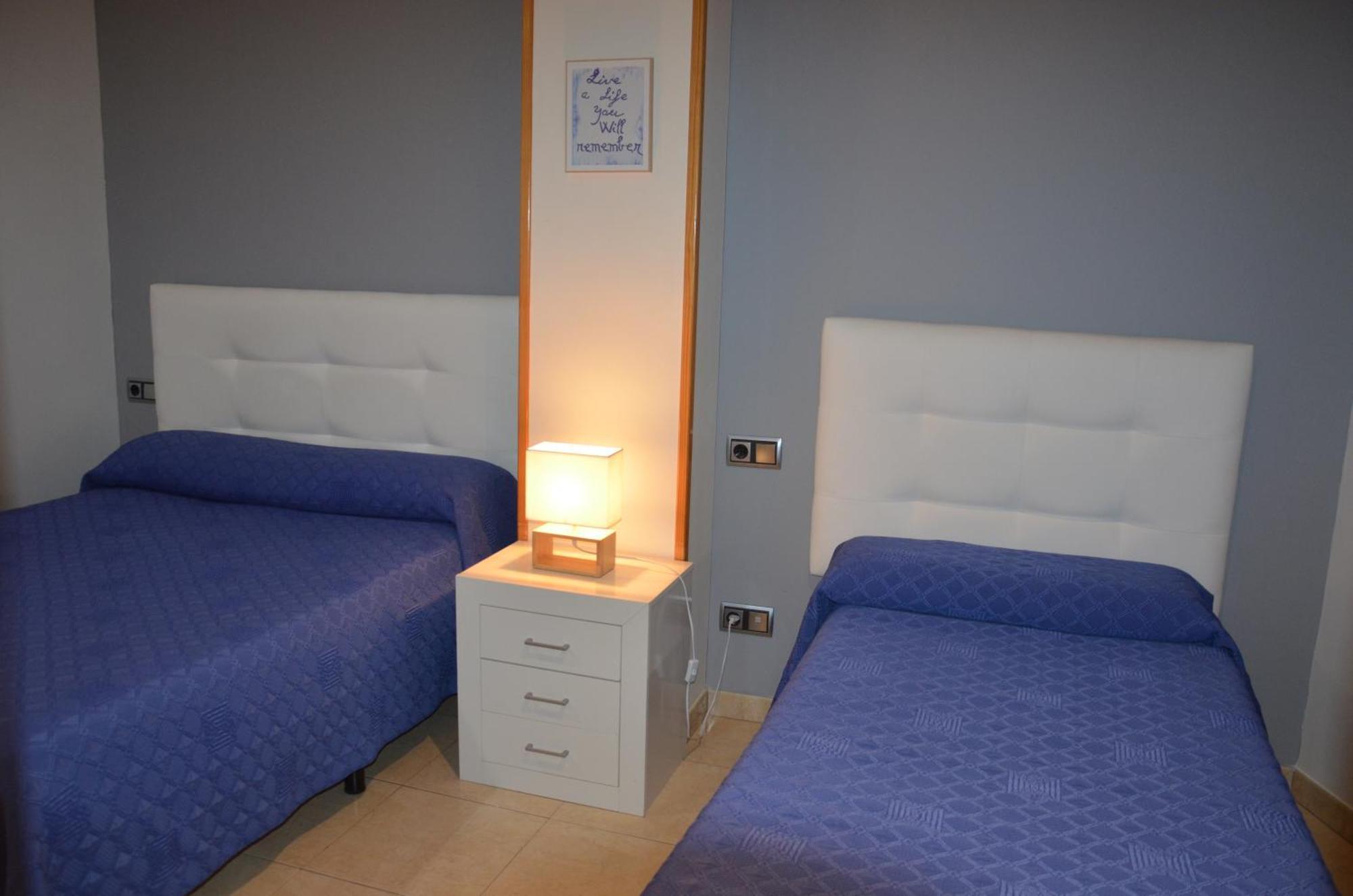 Hostal Mont Royal Alicante Exterior foto