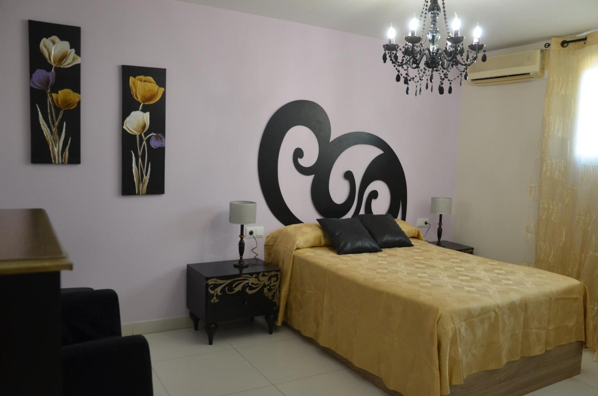 Hostal Mont Royal Alicante Exterior foto