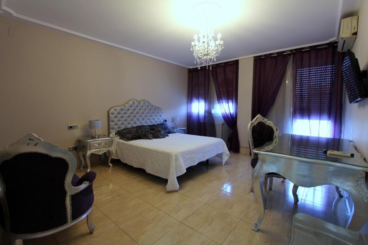 Hostal Mont Royal Alicante Exterior foto