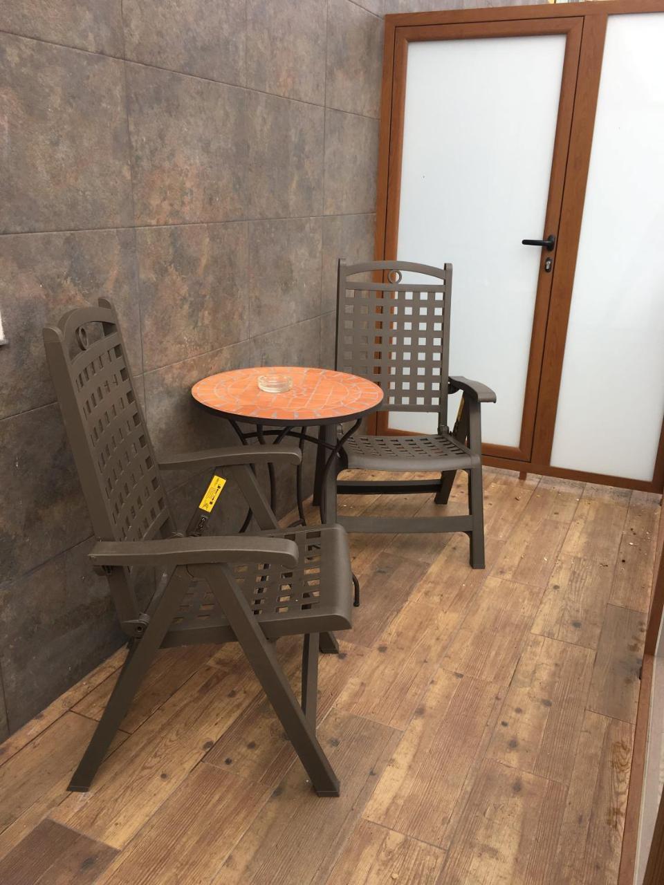 Hostal Mont Royal Alicante Exterior foto